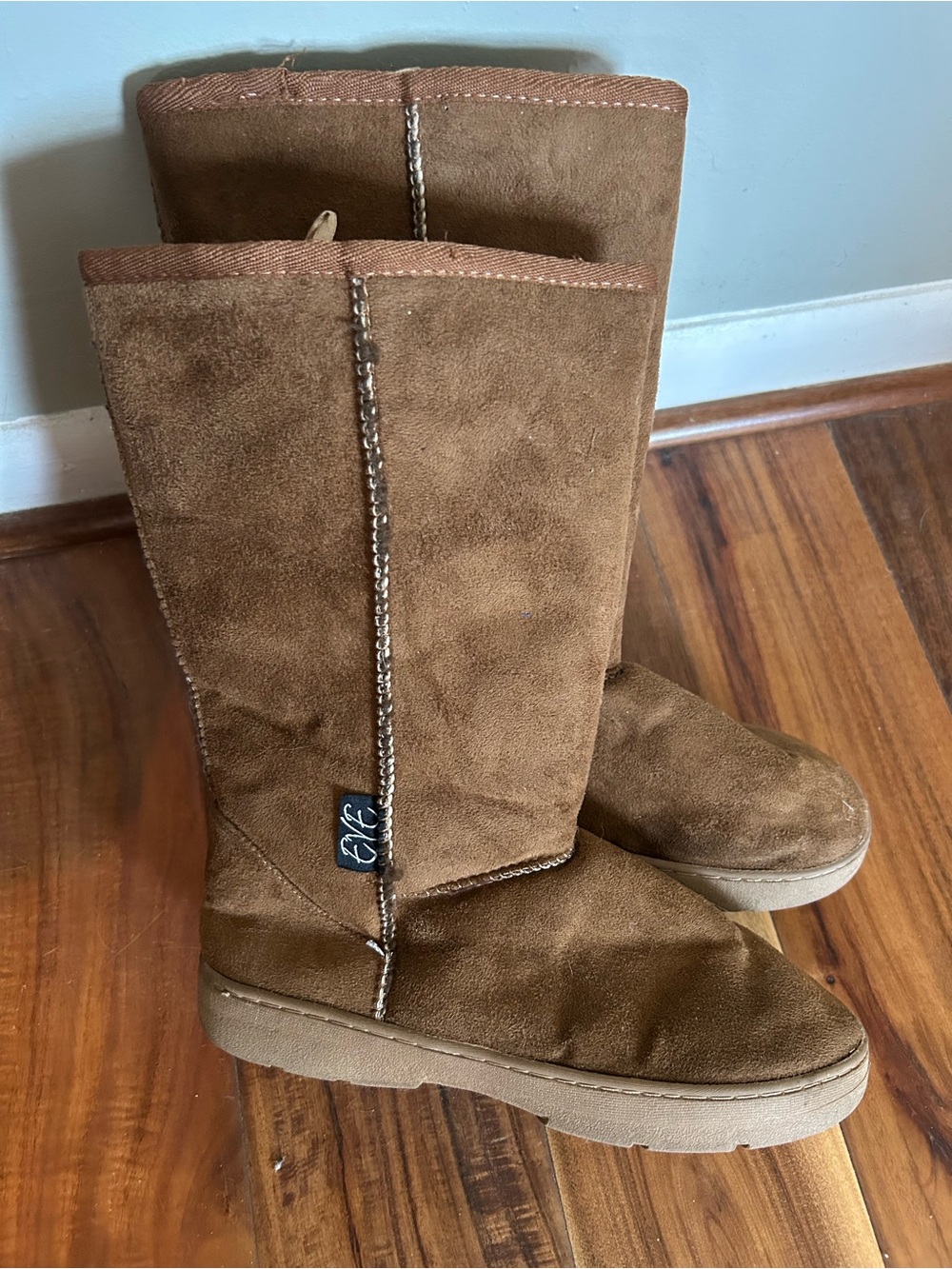 Eve  Women's Chestnut Suede Mid-Calf Winter Boots    Size 8